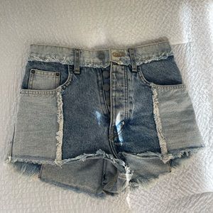 CARMAR: DENIM SHORTS